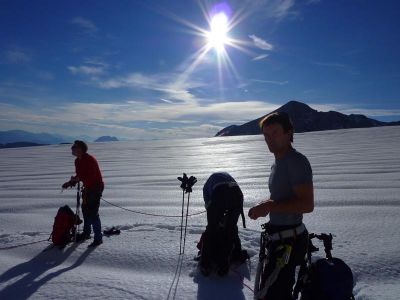 003-Kurze Rast auf dem Hallstaetter Gletscher